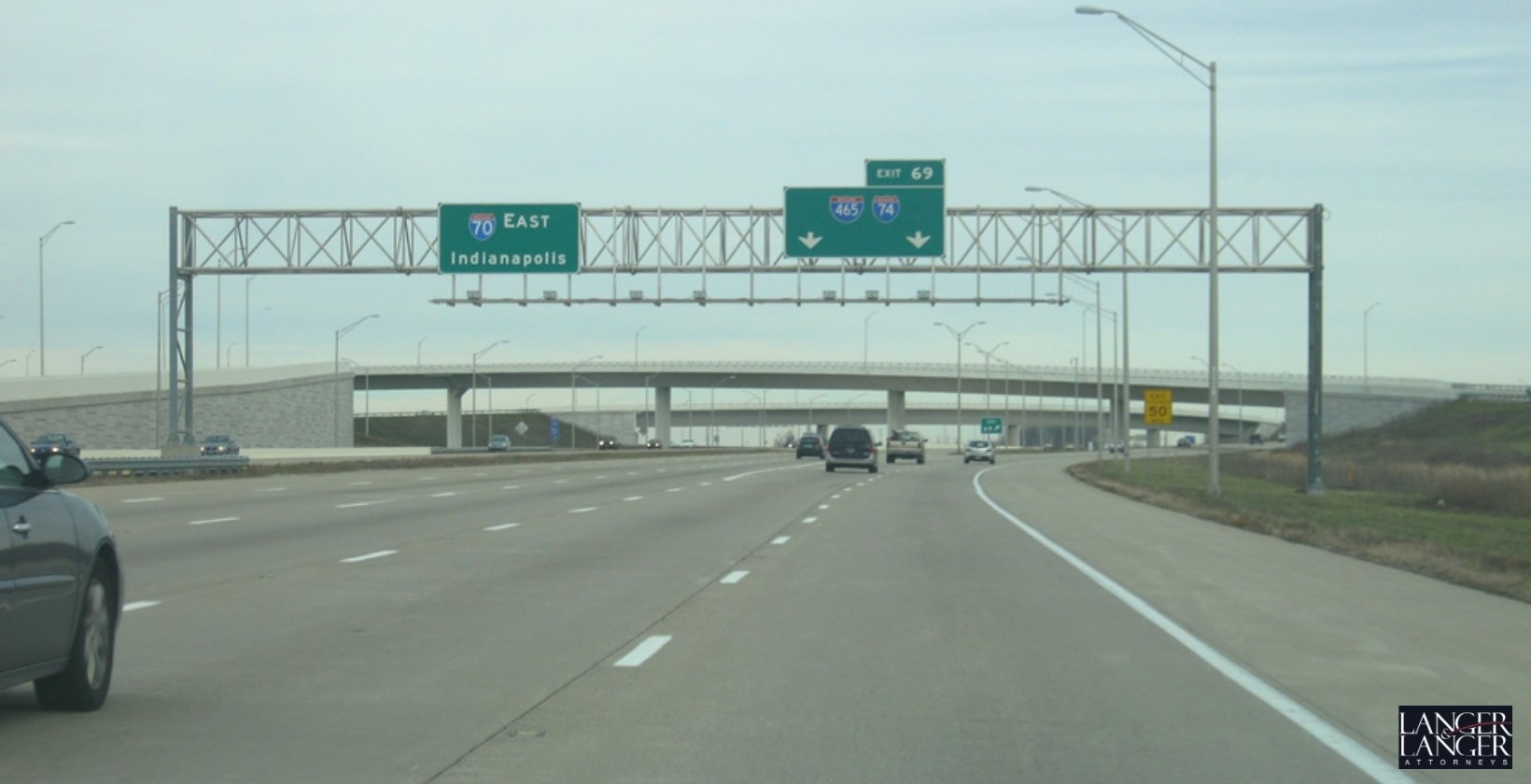 Indianapolis, IN - One Dead Following Early Morning Crash on I-70 Ramp