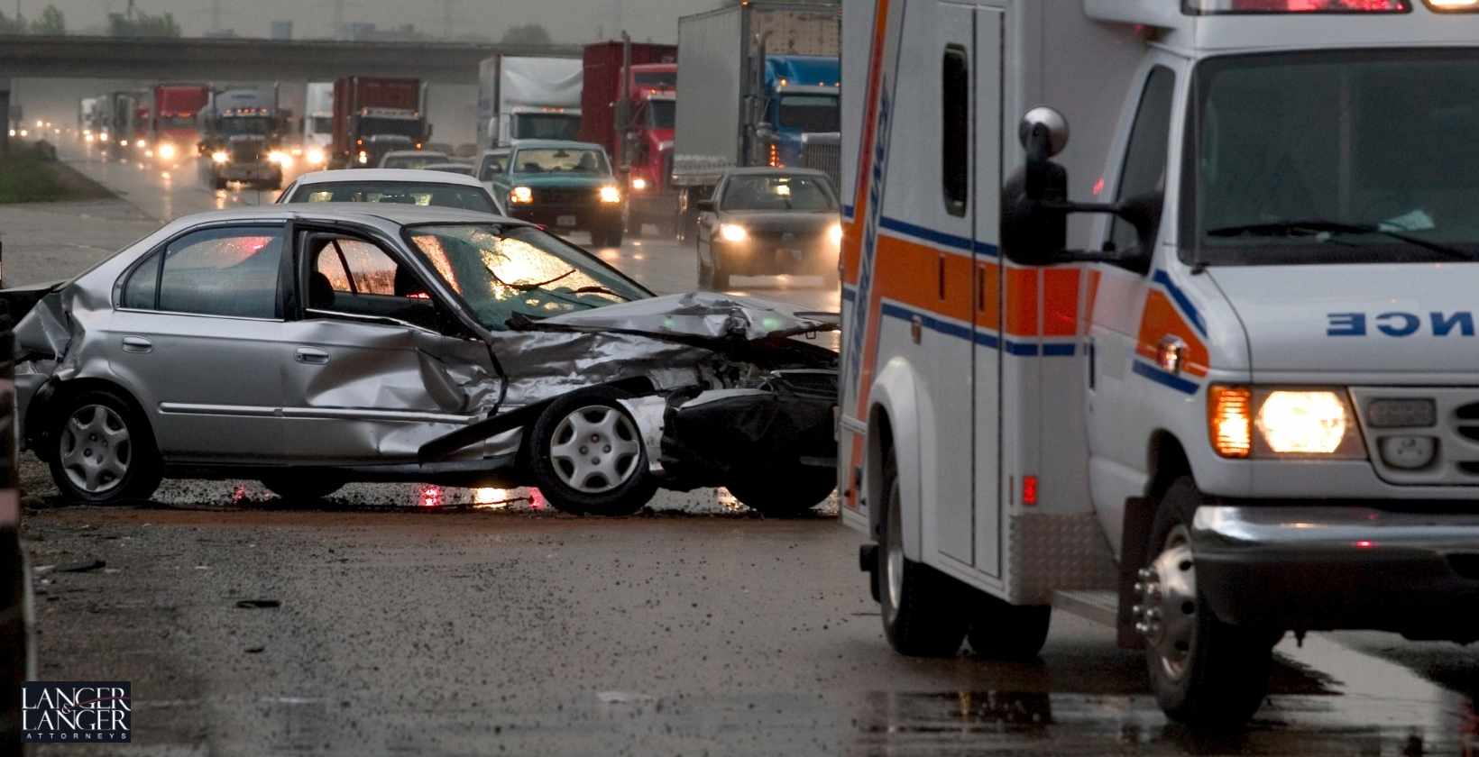 Driver Seriously Injured in Four-Vehicle I-65 Crash
